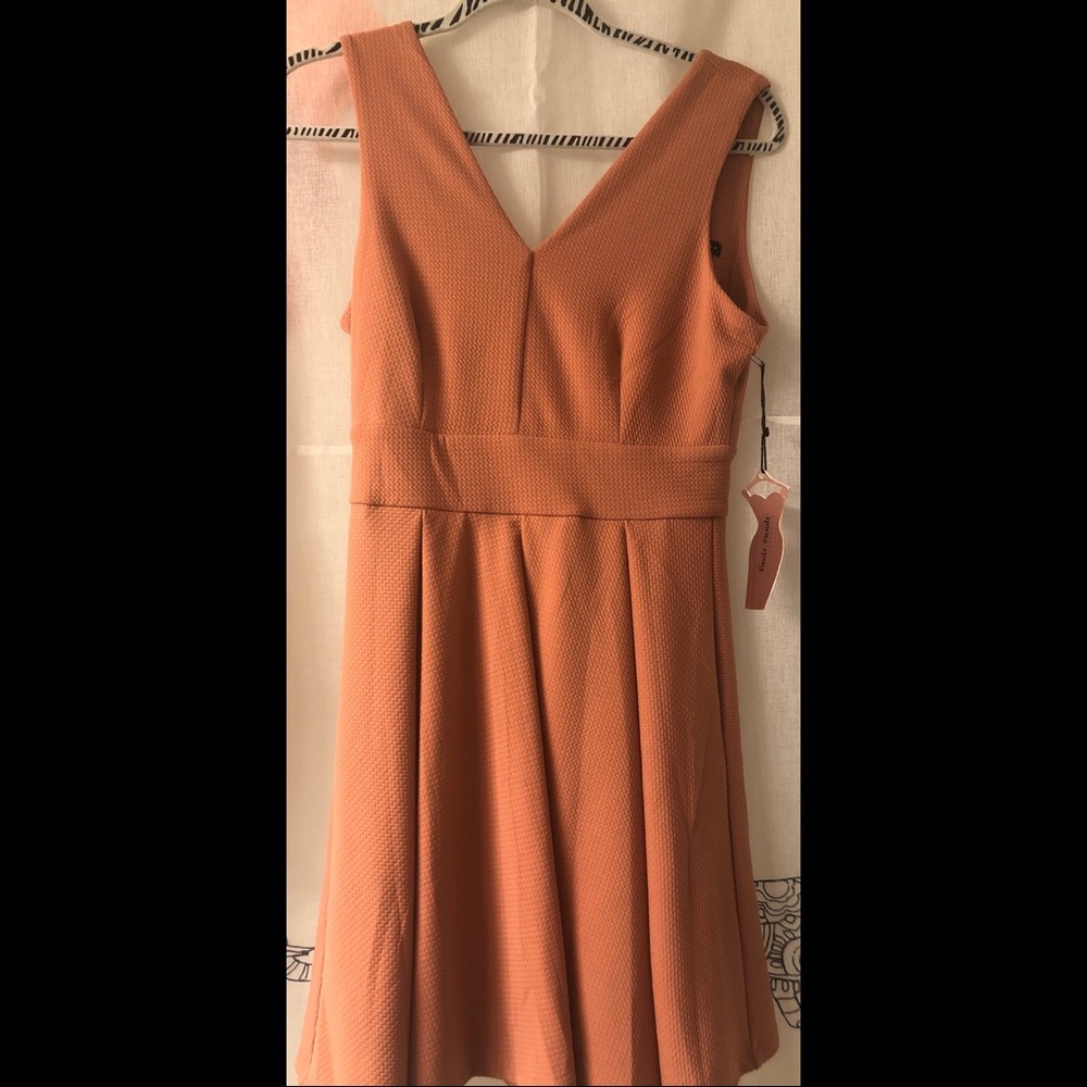 Salmon/pink dress